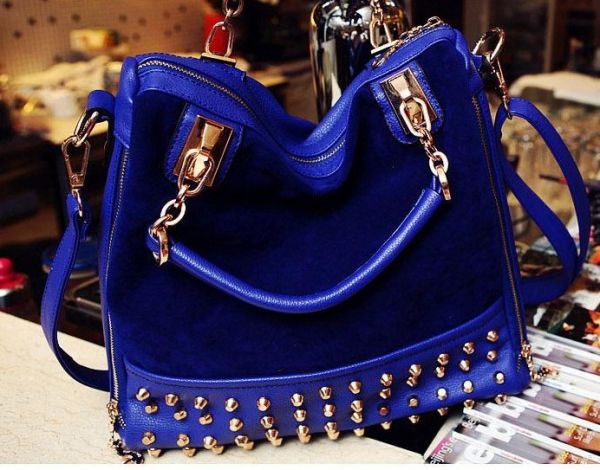 Bolsa com Spikes Azul